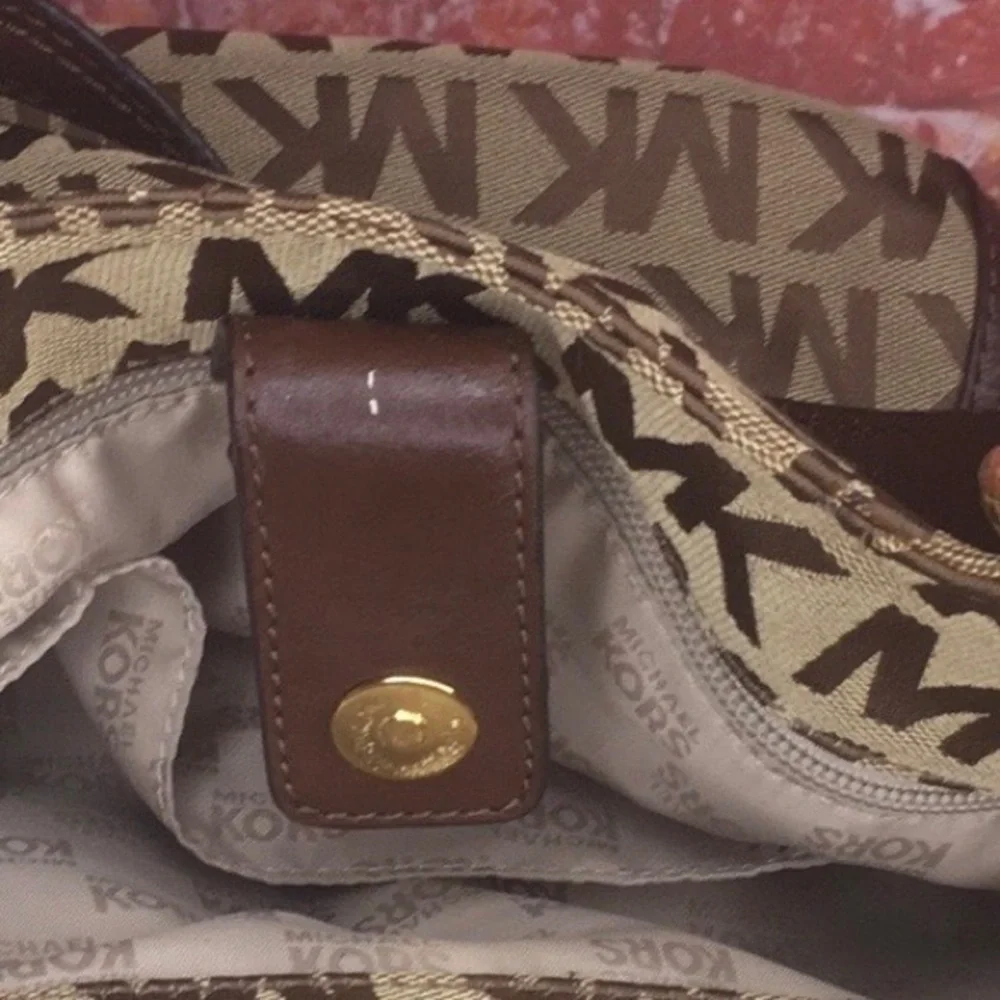 Michael Kors Brown and Tan Monogram Logo Jacquard Ludlow Hobo Bag - Picture 12 of 15